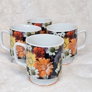 MCM Floral Daisy Mugs Set of 4 Vintage Pedestal Coffee Cup 70s Retro Cottagecore